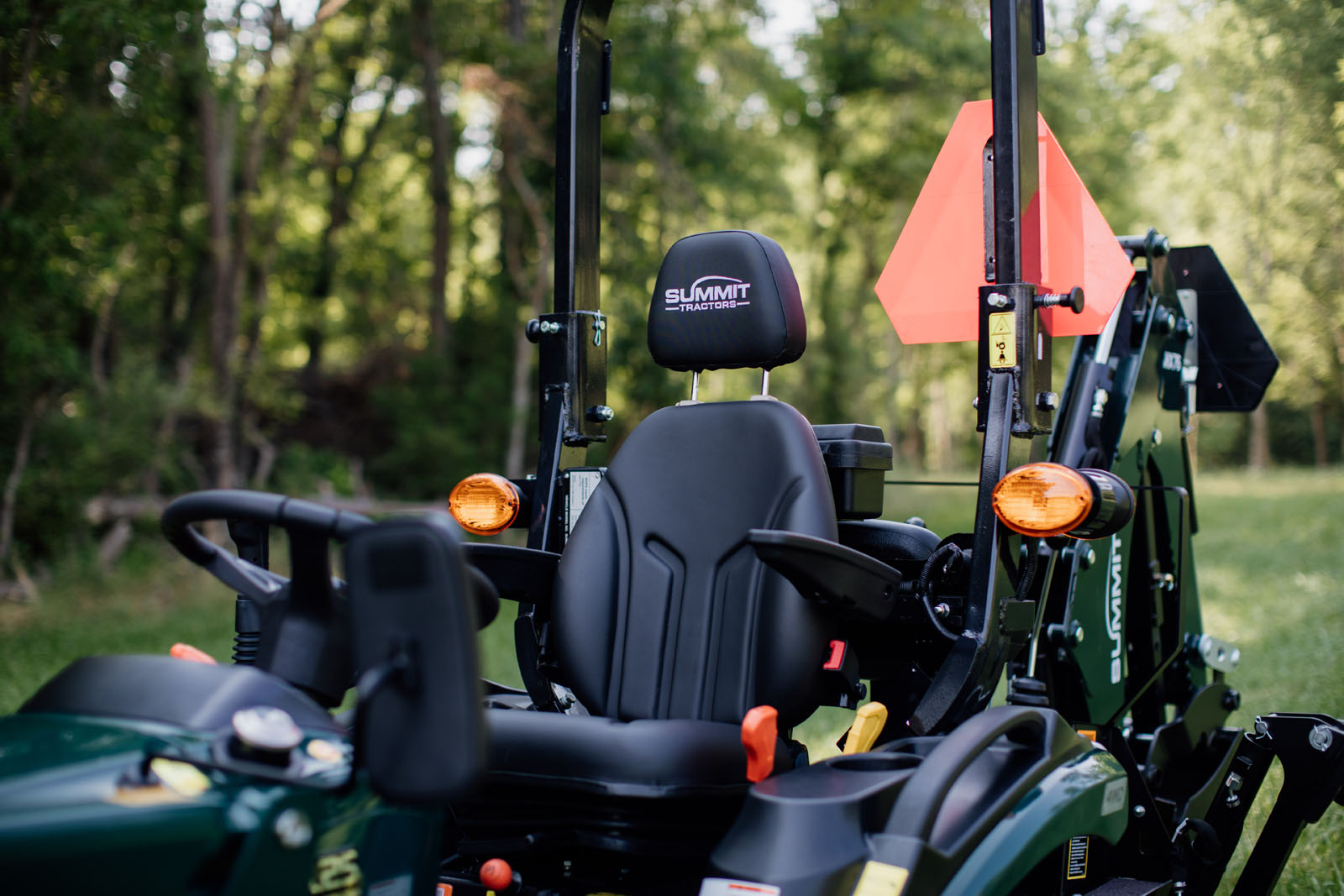 Summit Tractors TX25H Tractor & Loader